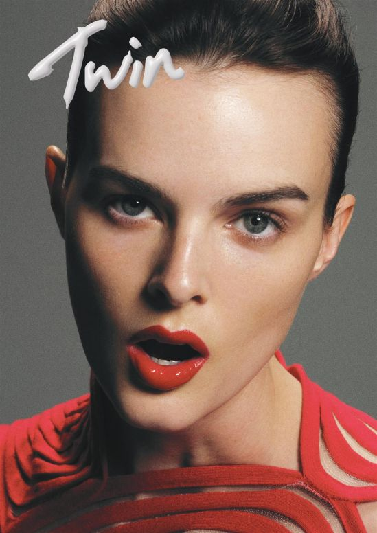 Twin magazine 32